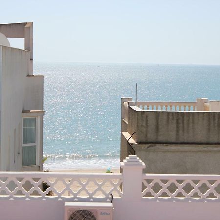Apartamento Puerta Al Mar Apartment Рота Екстериор снимка