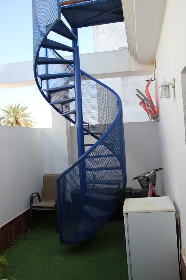 Apartamento Puerta Al Mar Apartment Рота Екстериор снимка