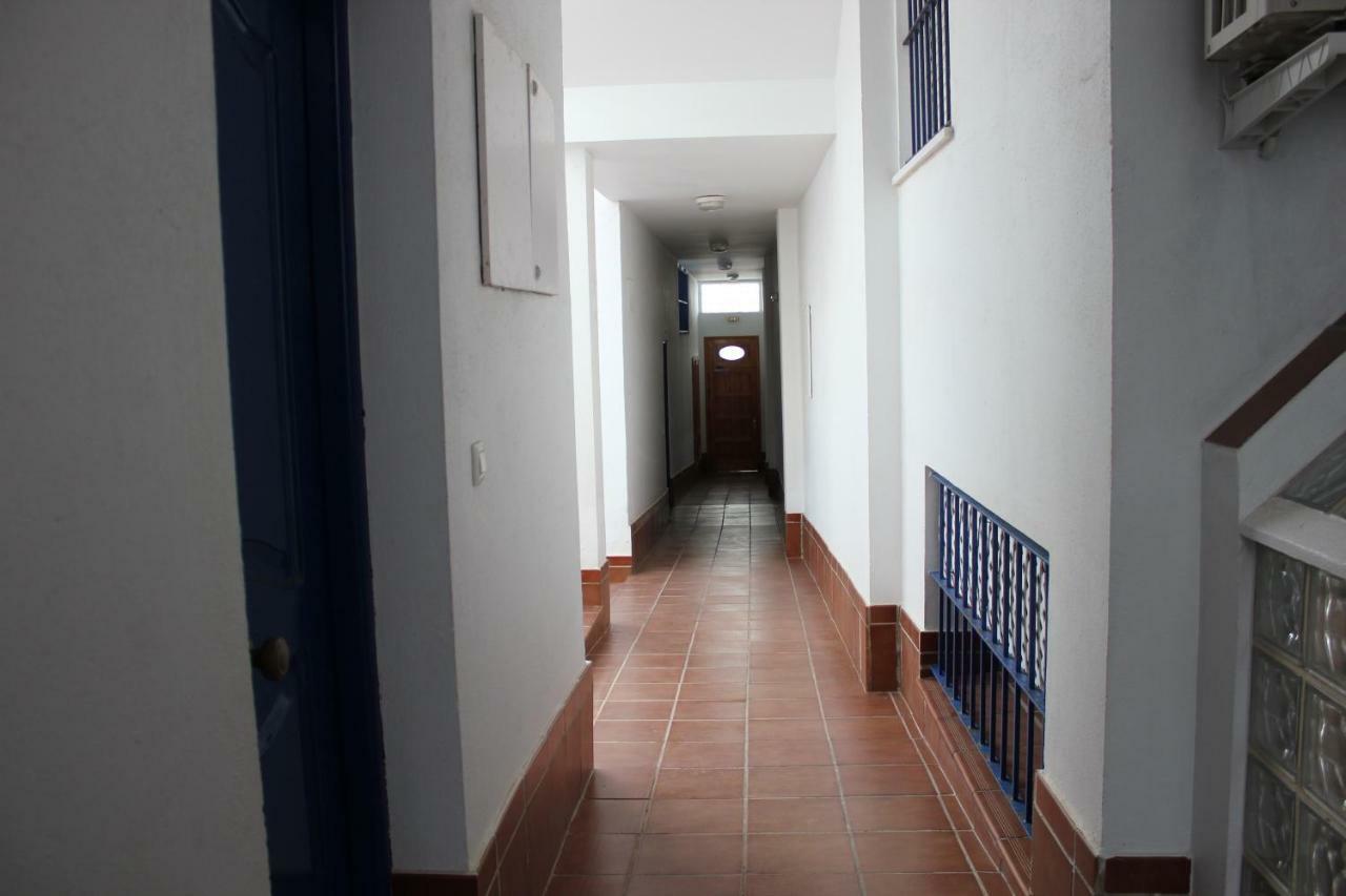 Apartamento Puerta Al Mar Apartment Рота Екстериор снимка