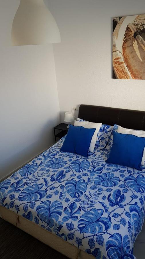 Apartamento Puerta Al Mar Apartment Рота Екстериор снимка